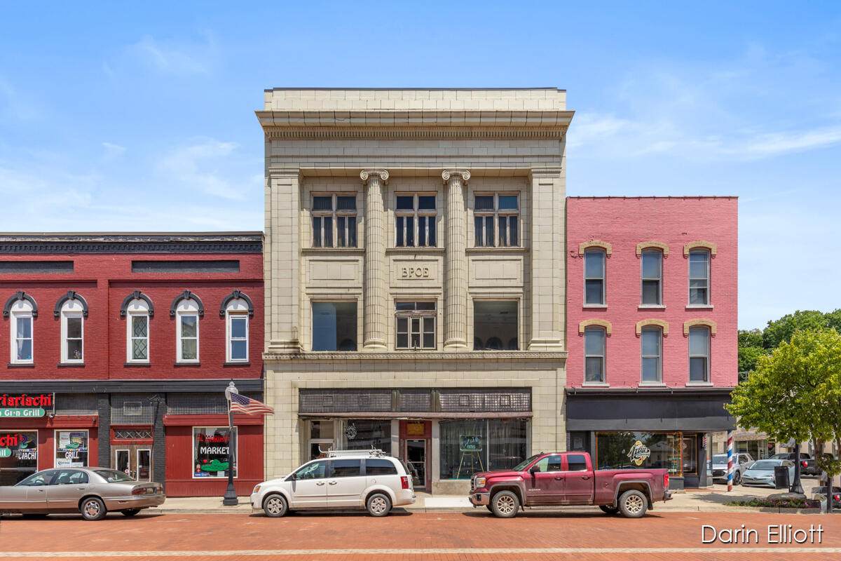 404 Main - Photo 1