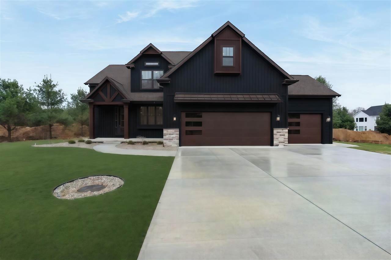 9899 Windflower - Photo 1