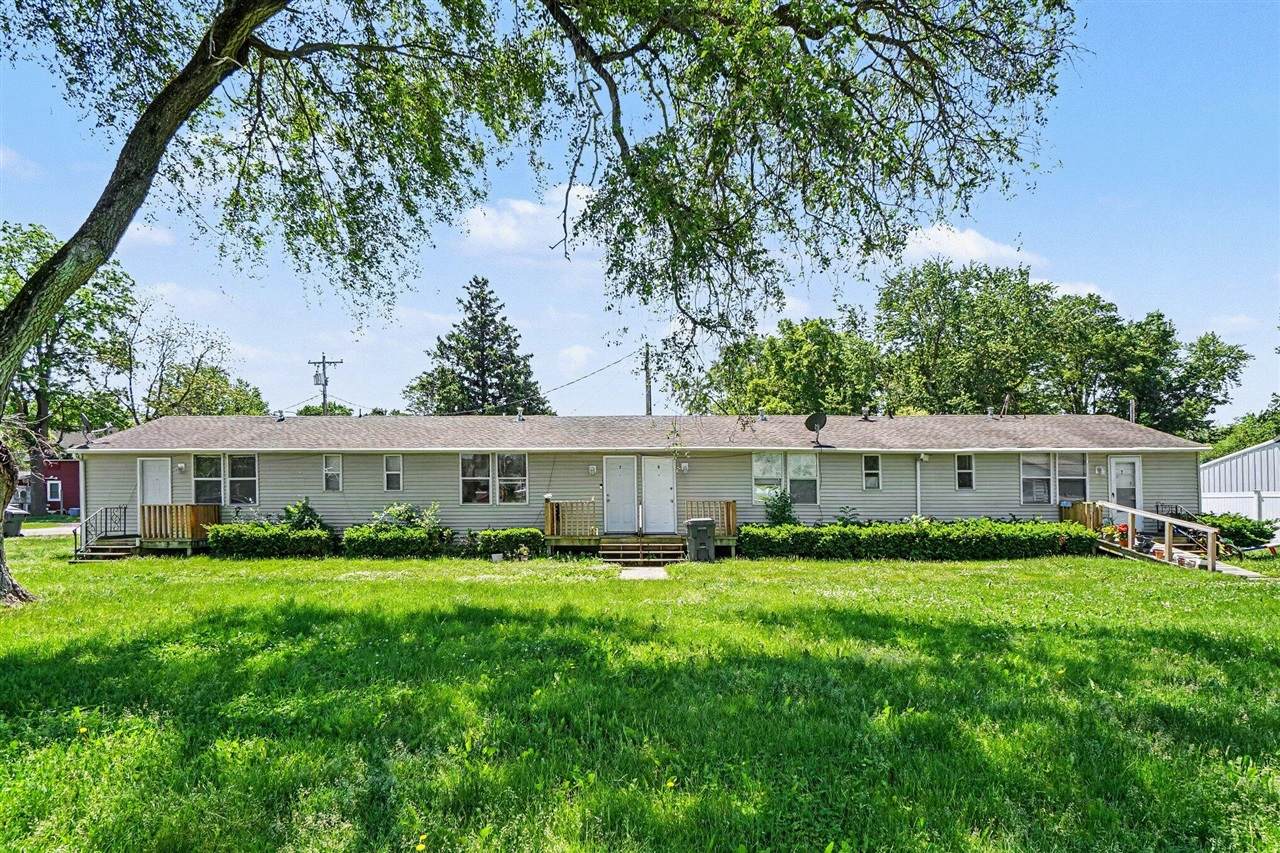 521 Spruce - Photo 1