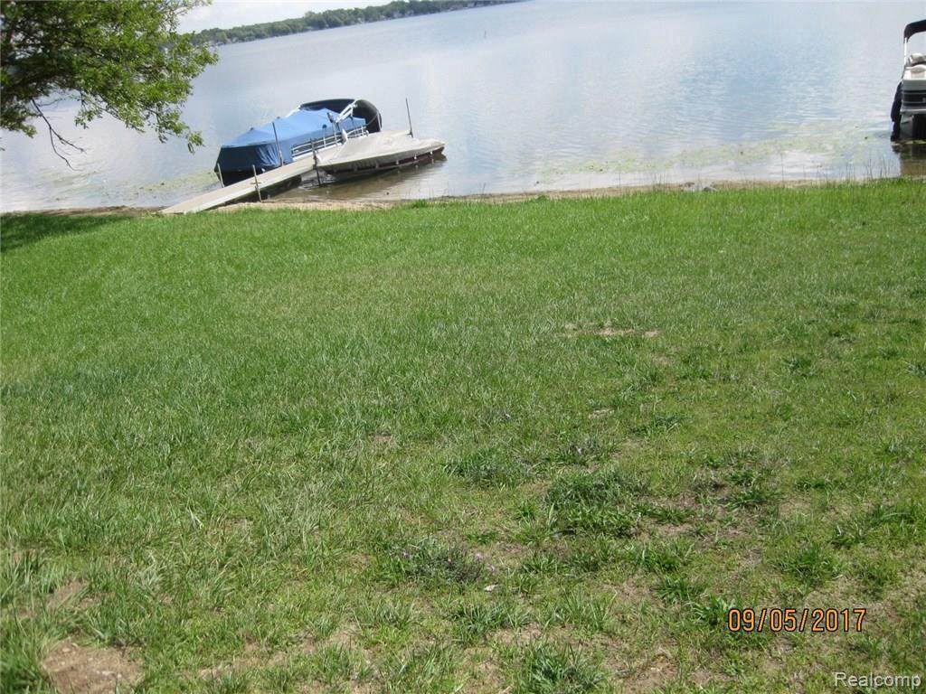 0000 N Main - Photo 1