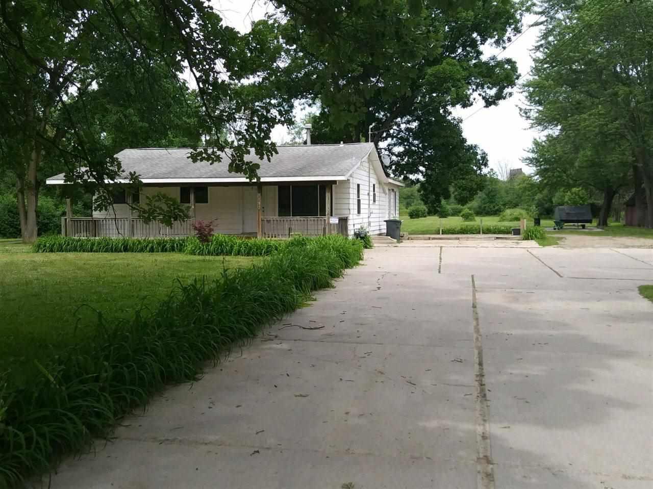 3082 Oleary - Photo 1