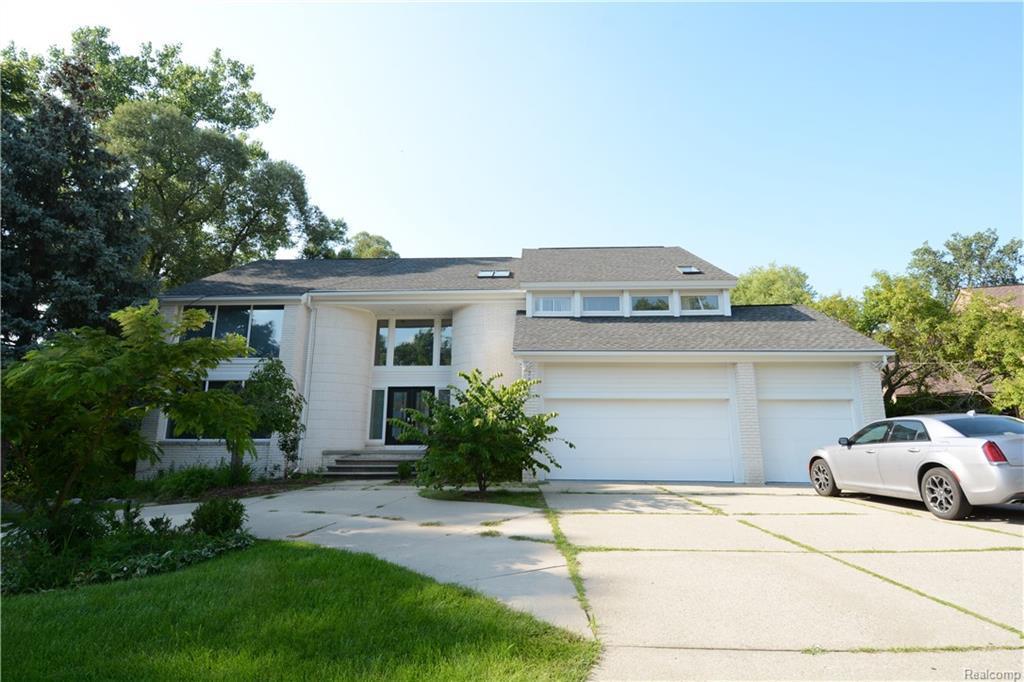2998 Chambord Dr - Photo 1