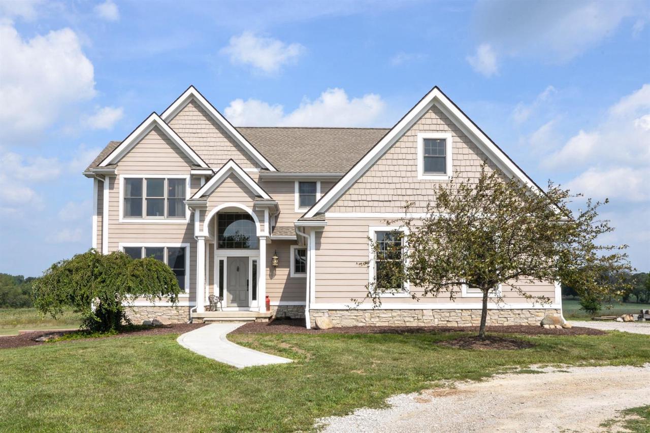 10560 Mark Dr - Photo 1