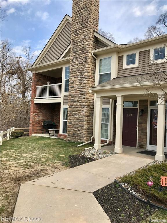 4395 Deeside Dr - Photo 1