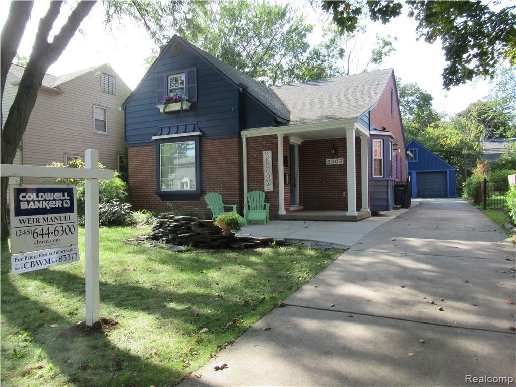 2303 Elmhurst Ave - Photo 1