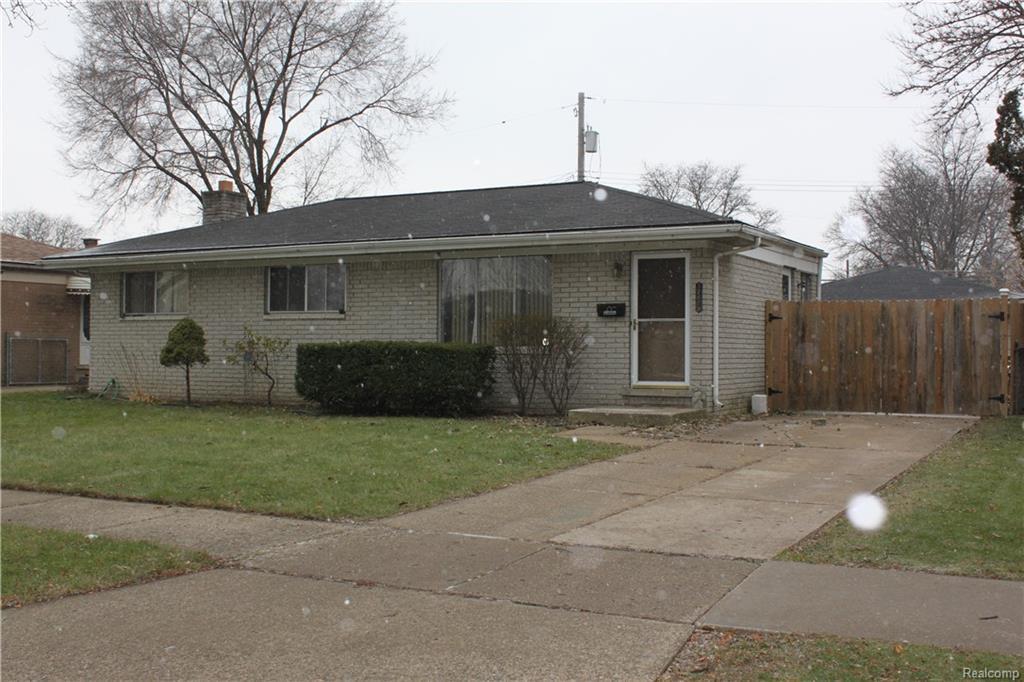 32325 Oakview Dr - Photo 1