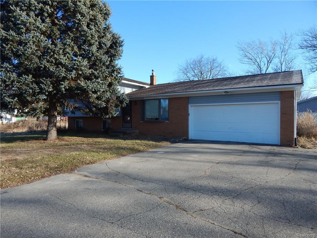 2421 Eugene St - Photo 1