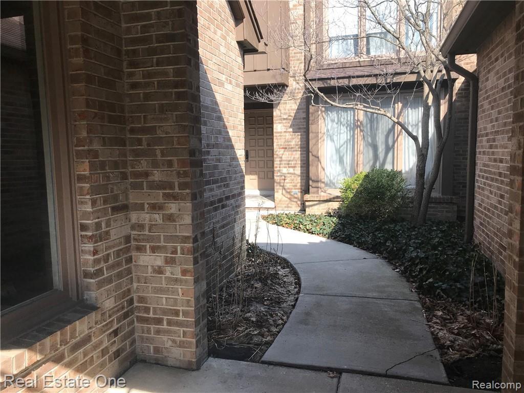 23660 Overlook Cir - Photo 1