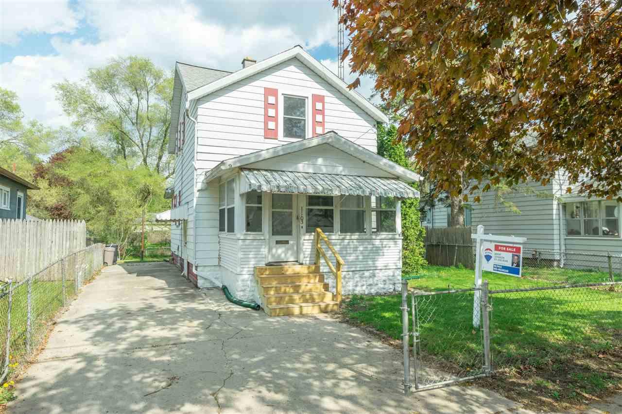 1103 Waterloo Ave - Photo 1