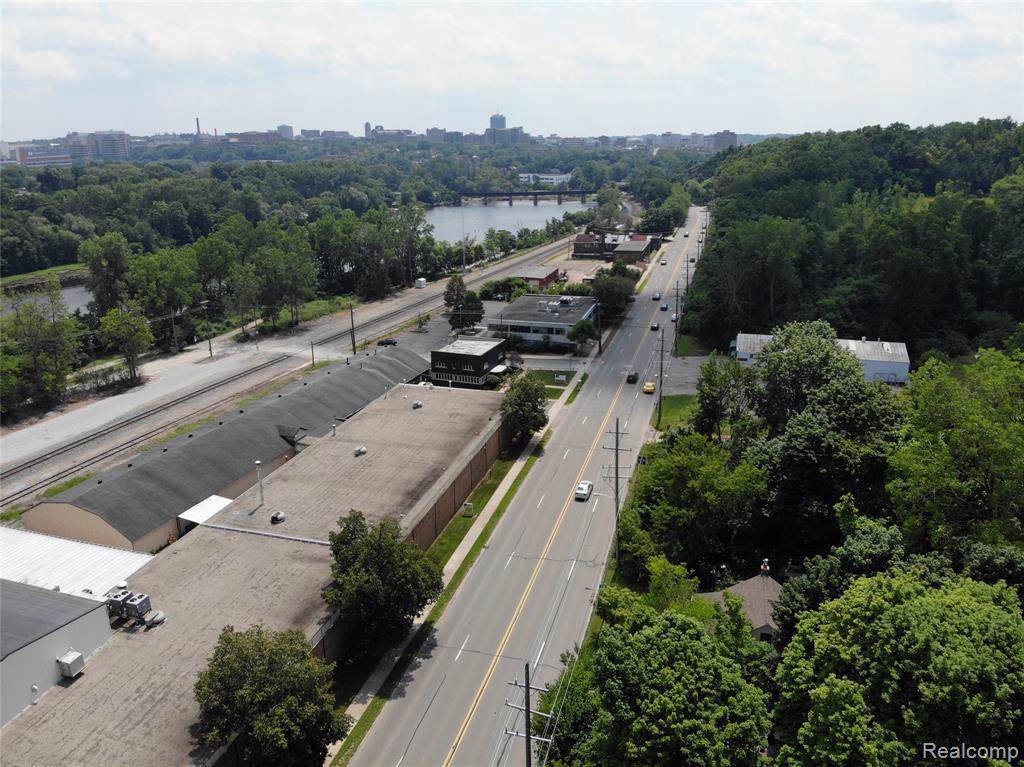 1315 Main St - Photo 1