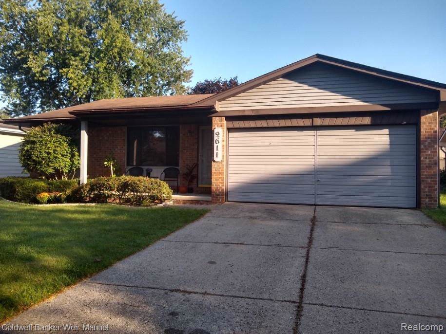 2611 Avalon Dr - Photo 1