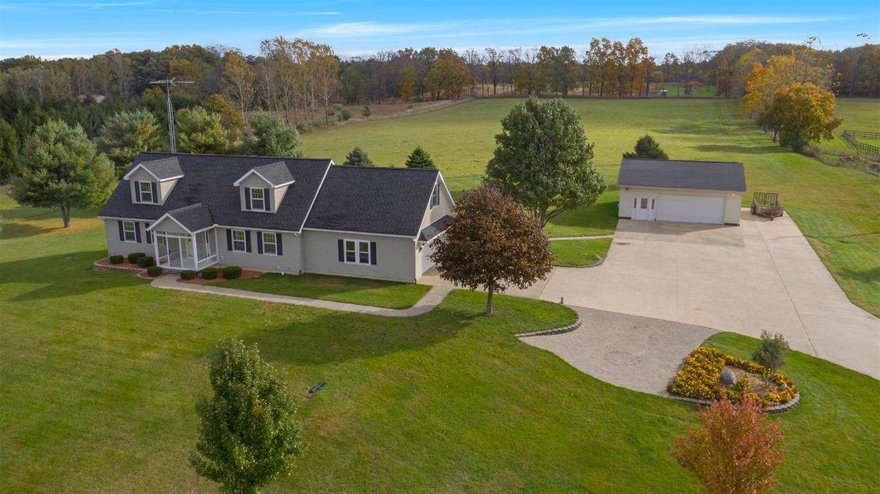 2301 Sharon Hollow Rd - Photo 1