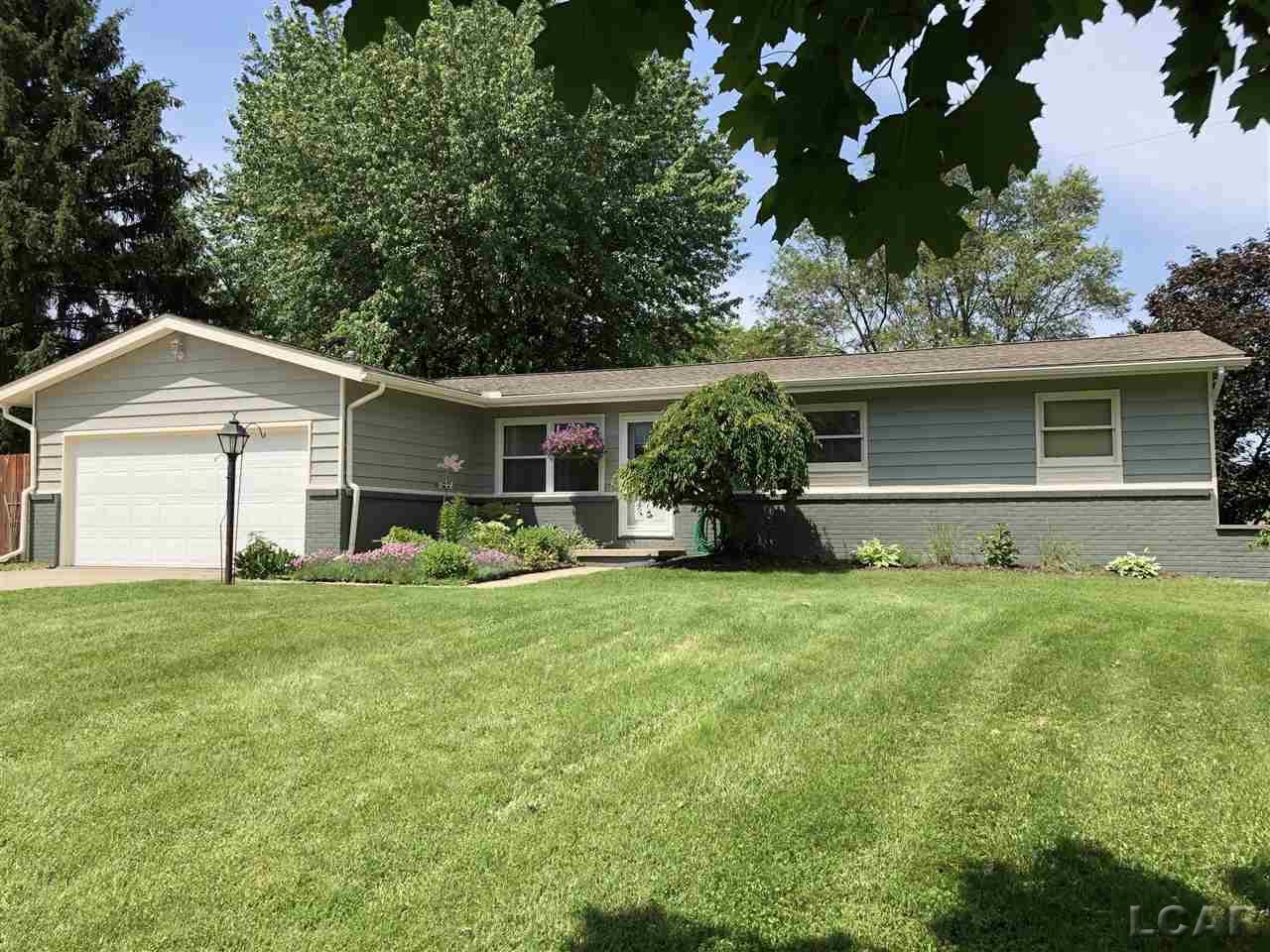 42 Ridgemont - Photo 1