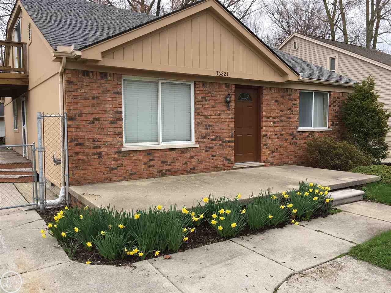 36821 Jefferson - Photo 1