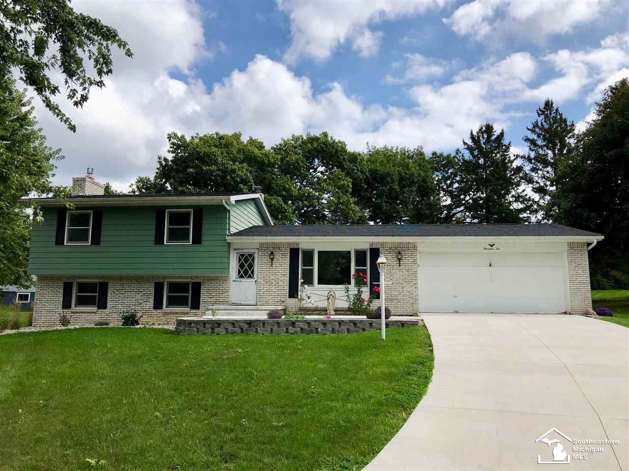 1410 Meadowview - Photo 1