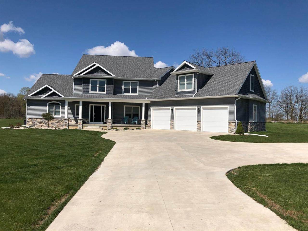 2031 Walnut Way - Photo 1