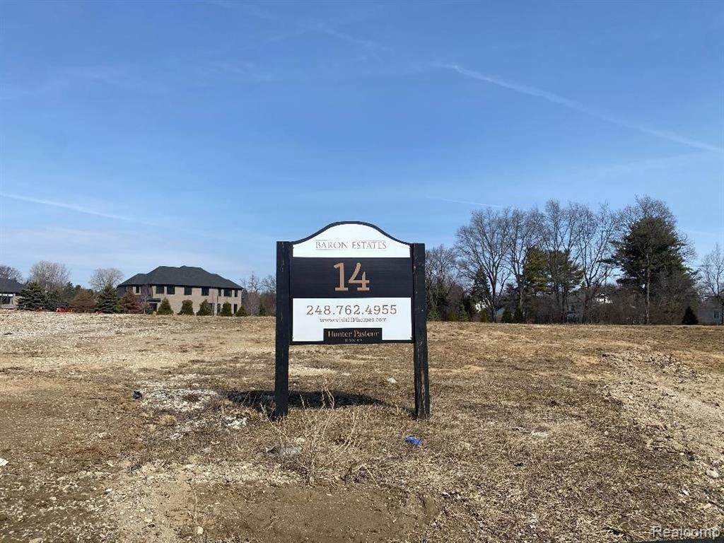 3313 Baron Dr - Photo 1