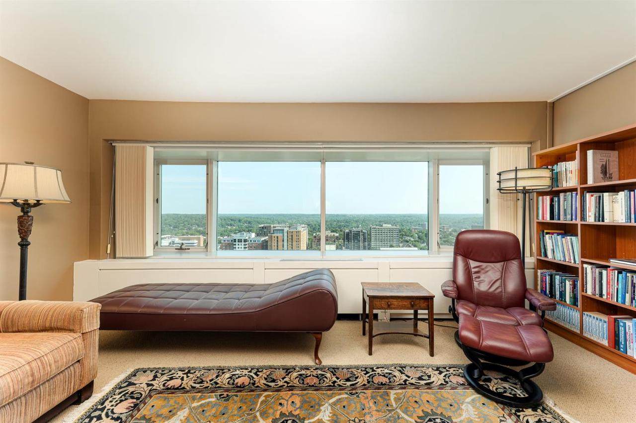 555 William St - Photo 1