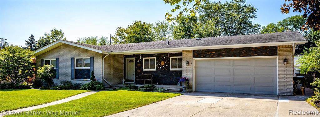 923 Blairmoor Crt - Photo 1
