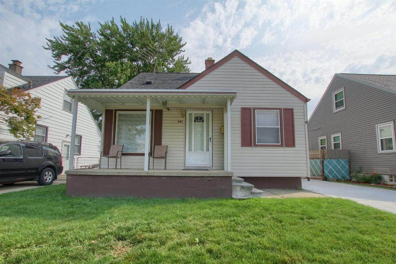 845 Cloverlawn - Photo 1