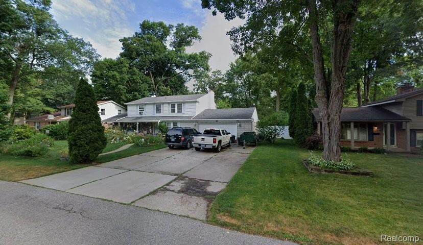 11033 Nancy Ave - Photo 1