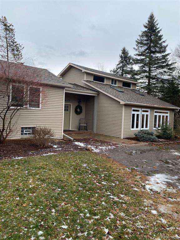 6645 Pontiac Lake Rd - Photo 1