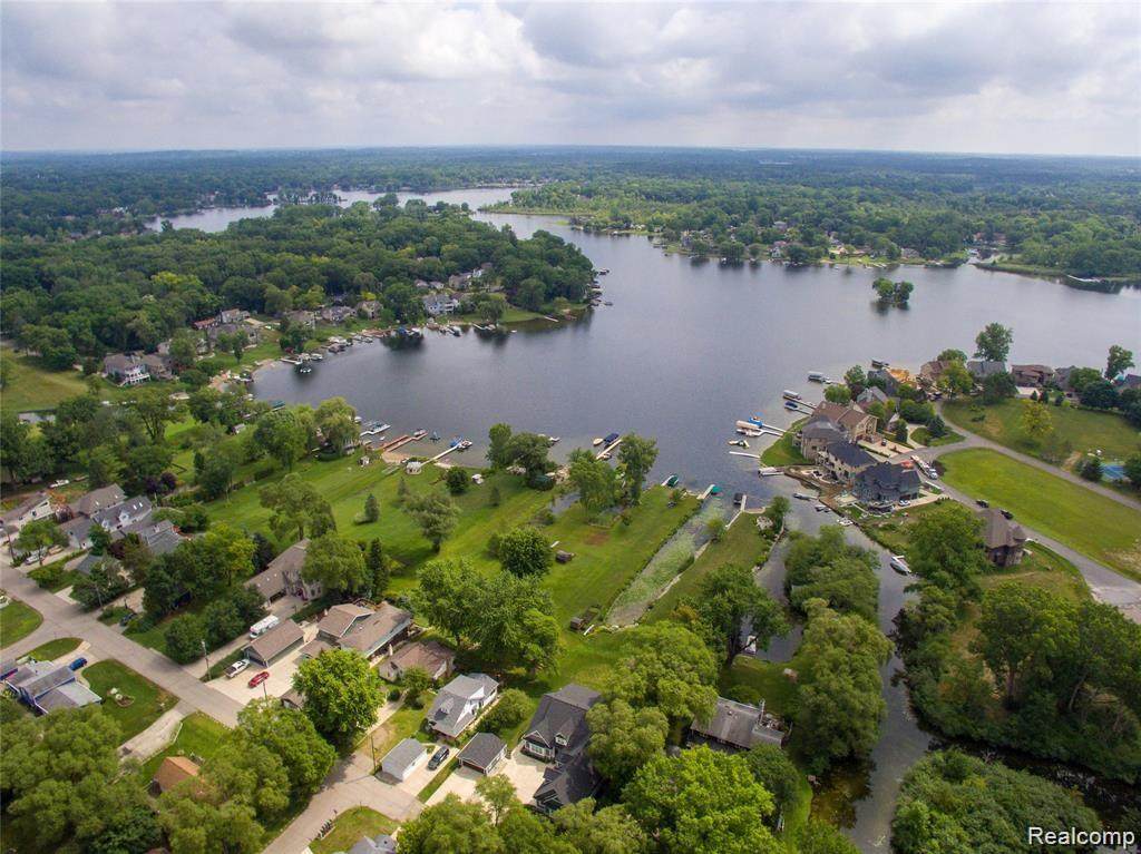3464 Benstein - Photo 1