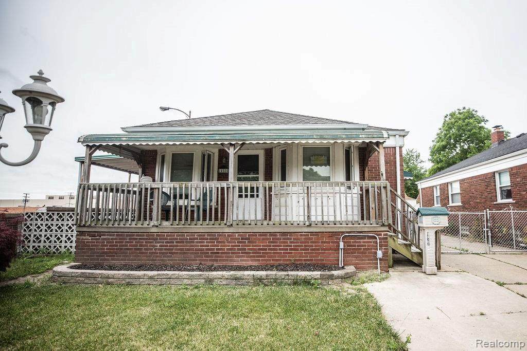 14585 Anne Ave - Photo 1
