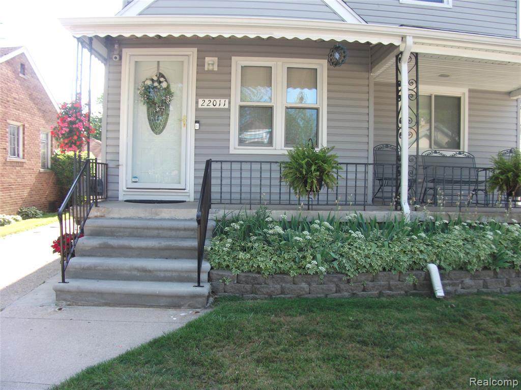 22011 Firwood - Photo 1