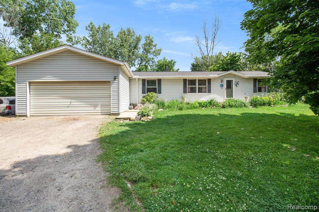 6205 Golf Club Rd - Photo 1