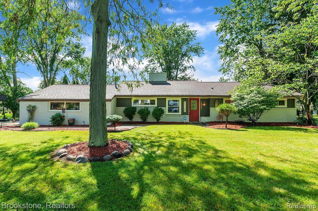 23685 Glencreek Dr - Photo 1
