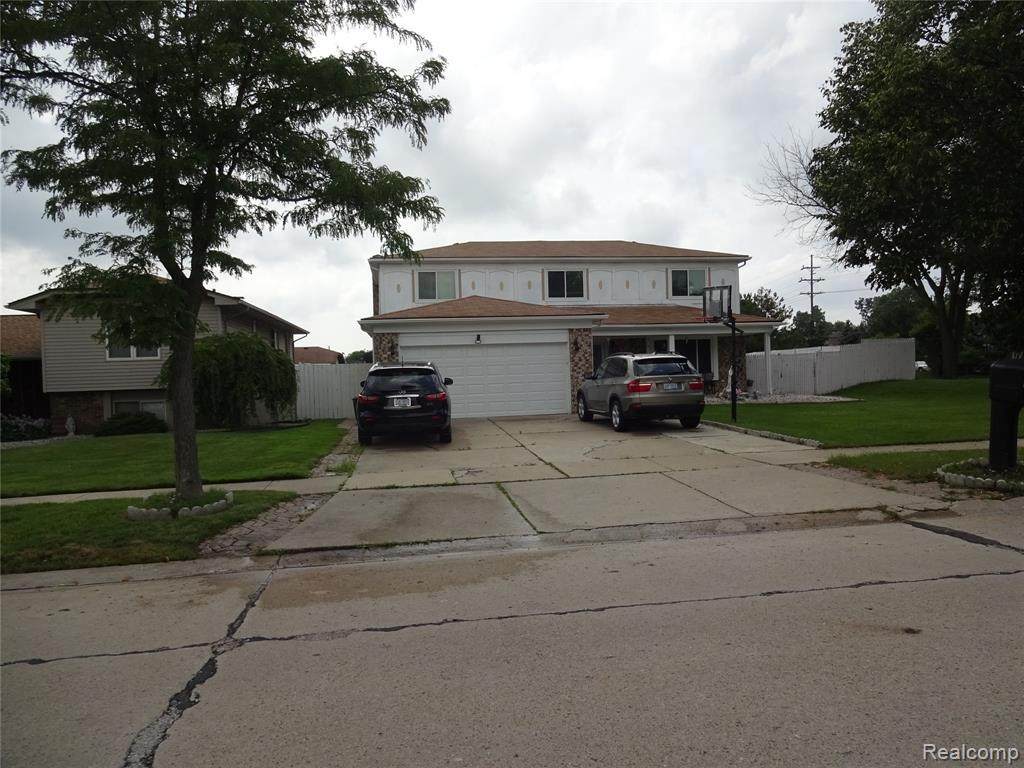 38983 Fairfield Dr - Photo 1