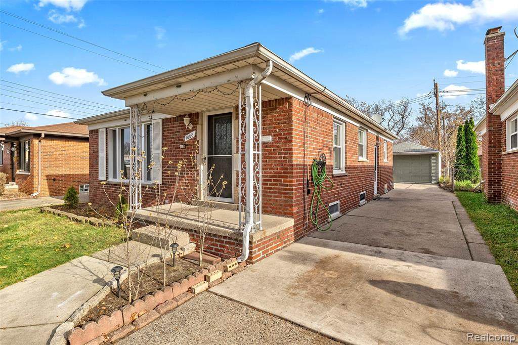 7008 Lafayette St - Photo 1