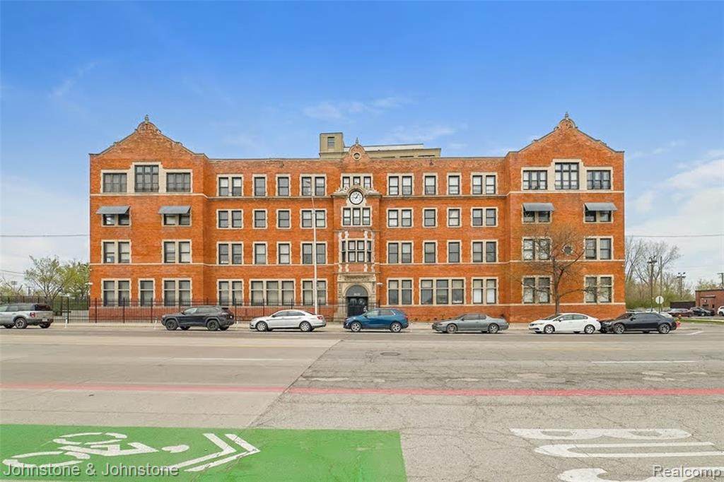 6533 Jefferson Ave # 23/102E - Photo 1
