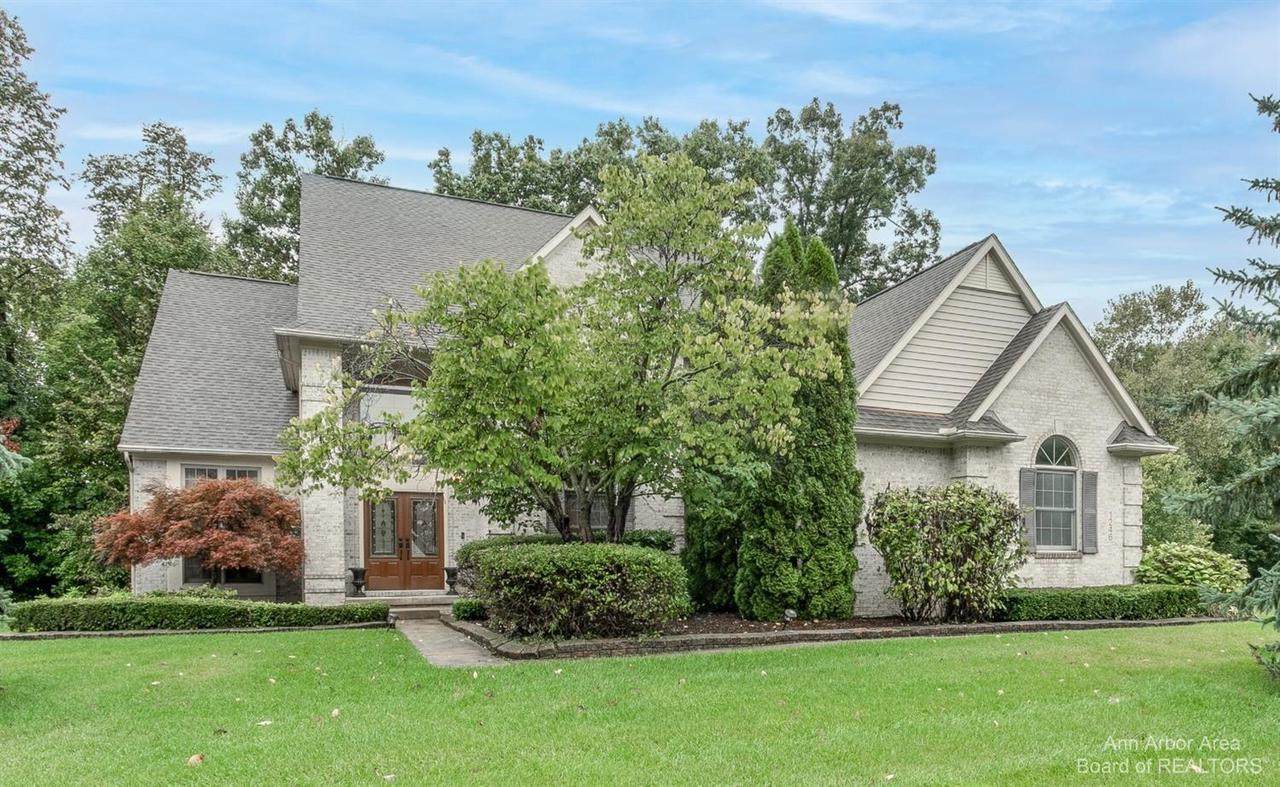 1246 Waterways Dr - Photo 1