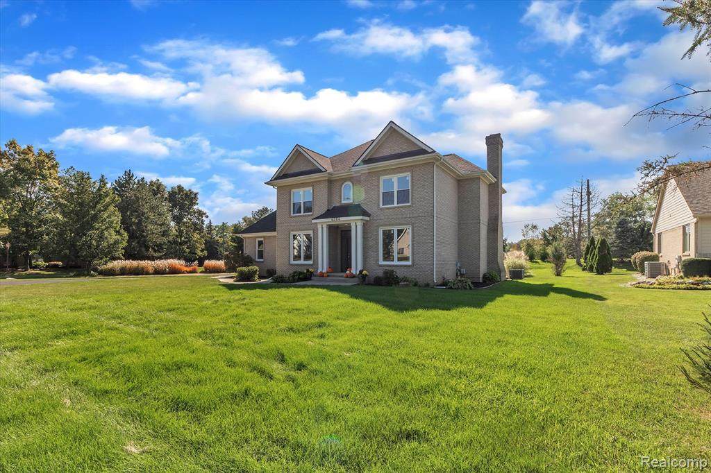 4364 Oak Pointe Dr - Photo 1