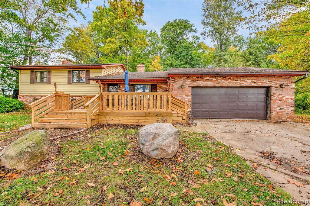9593 Brooks - Photo 1