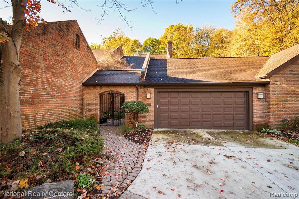 17 Timberlane Crt - Photo 1