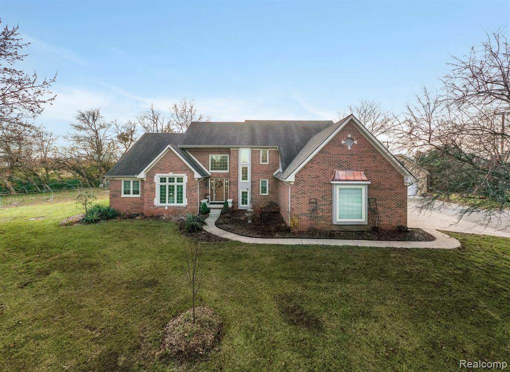 9464 Platt Rd - Photo 1