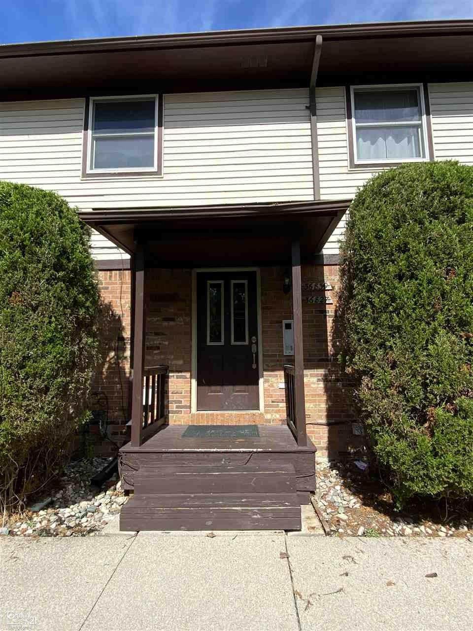 36835 Brewster Ln. - Photo 1