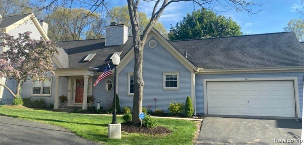 7644 Golden Hill - Photo 1