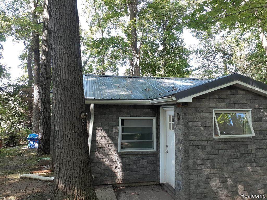 1718 Hayes - Photo 1