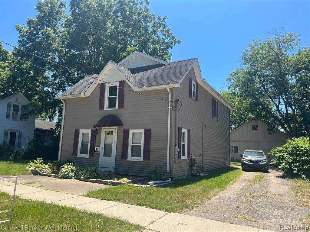 505 Front - Photo 1