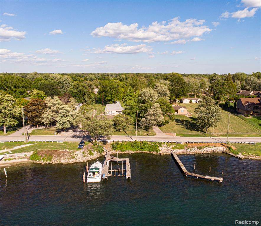 26755 West River - Photo 1