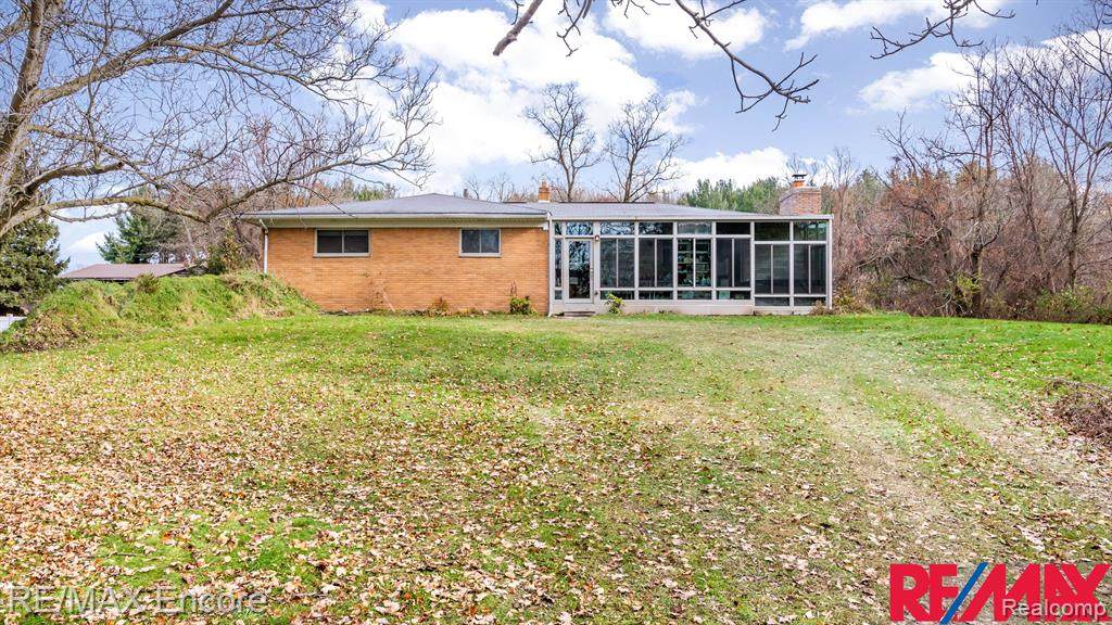 8620 Pine Knob - Photo 1