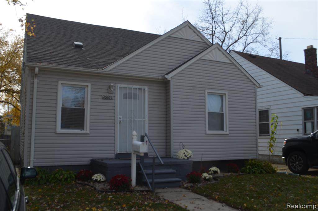 26161 Currier - Photo 1