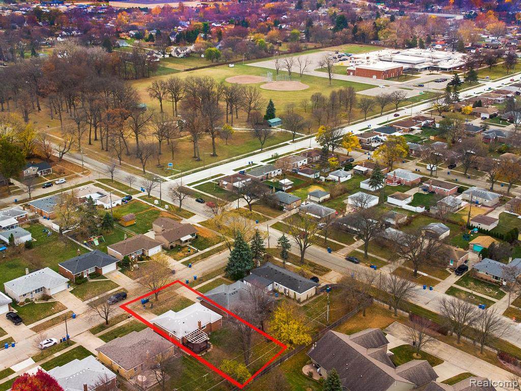 28037 Cunningham - Photo 1