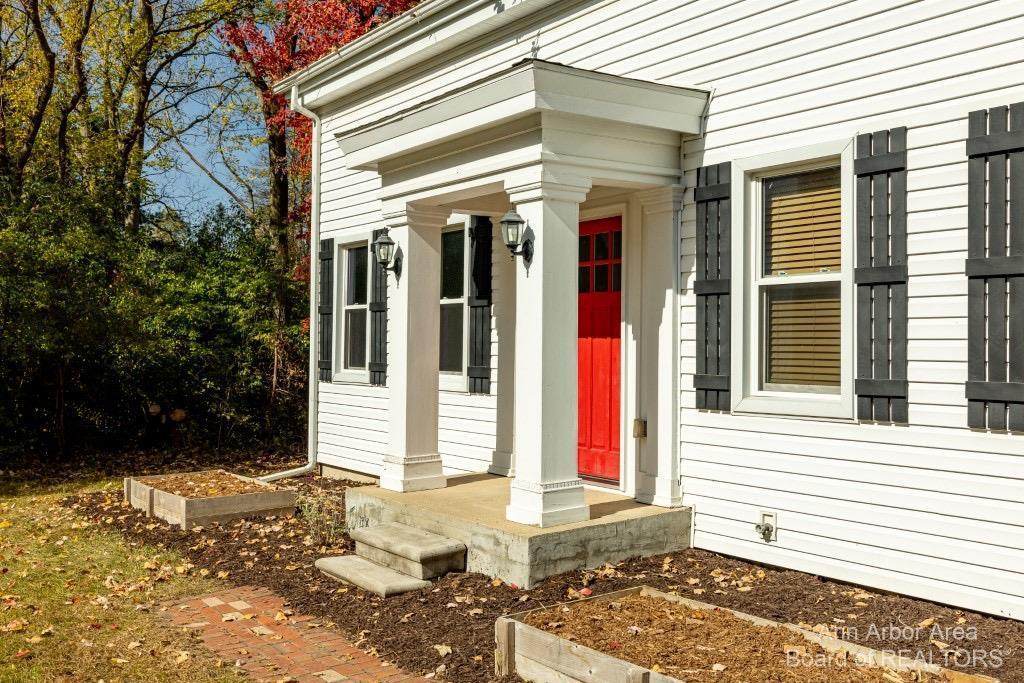 1166 Jewell - Photo 1