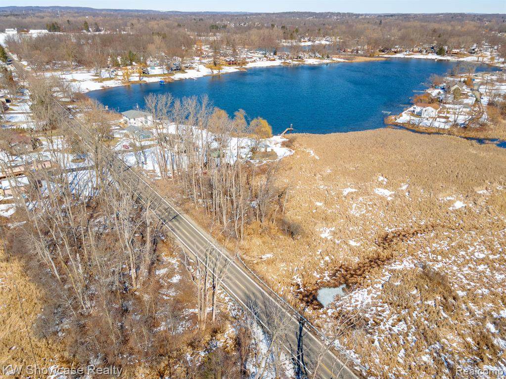 Vacant Carroll Lake - Photo 1