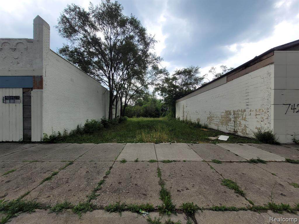 7419 Puritan - Photo 1